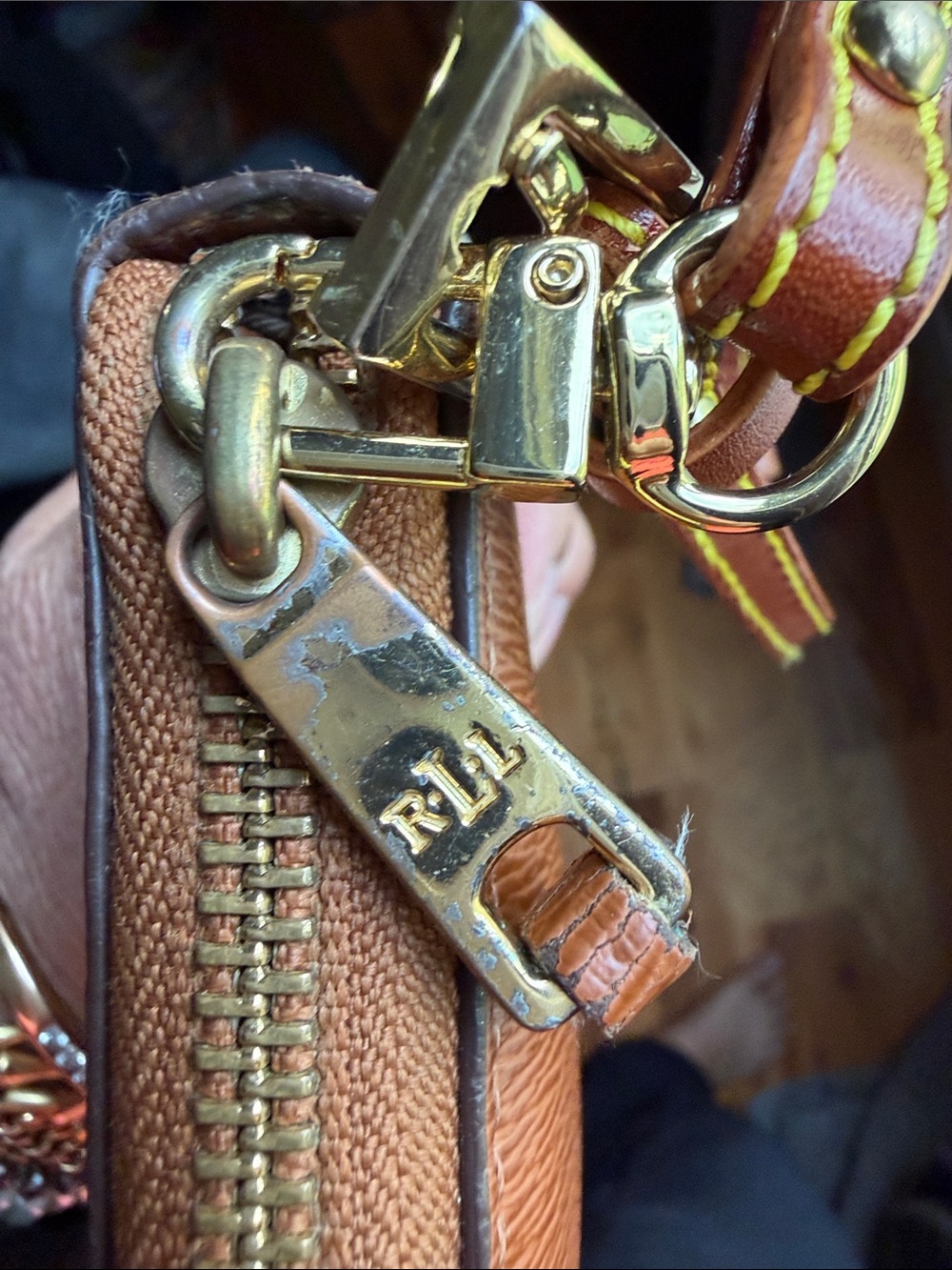 Ralph Lauren Tan Brown Leather Wristlet WalletThe zipper little rusty never use - Picture 4 of 4